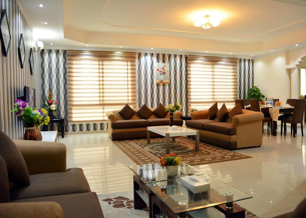 President Suites Apartments Manama Exterior photo
